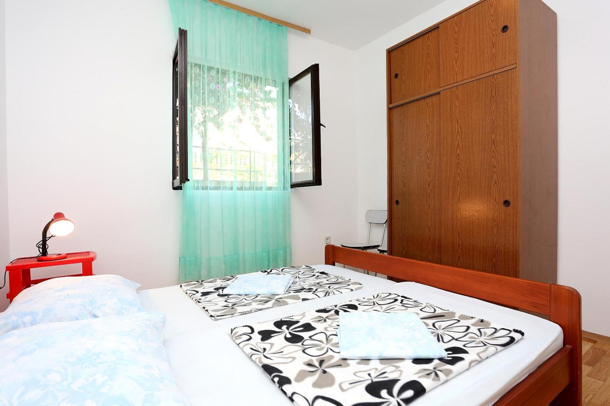 Apartments By The Sea Rogoznica - 10338 Room photo